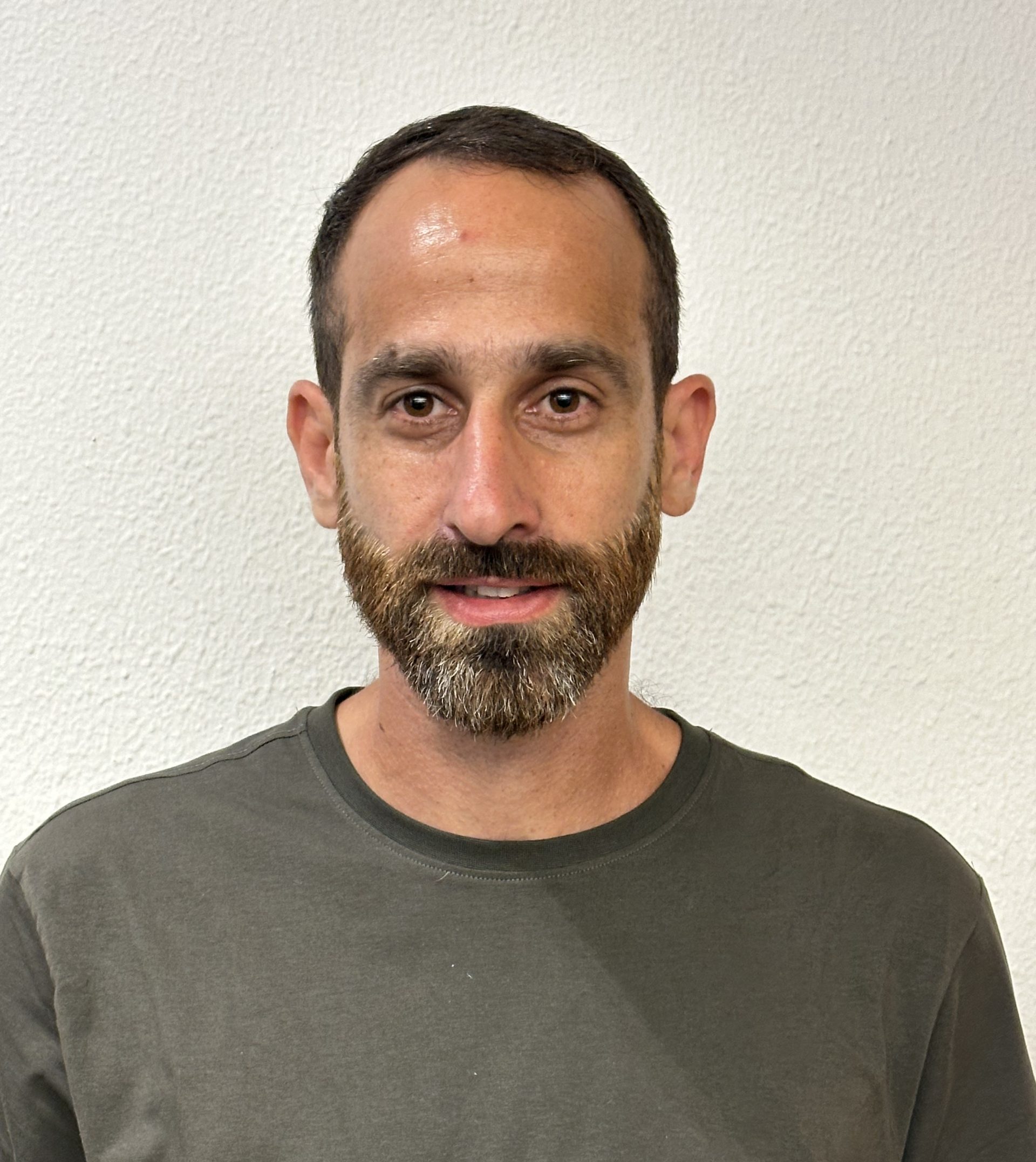 יניב מזרחי
